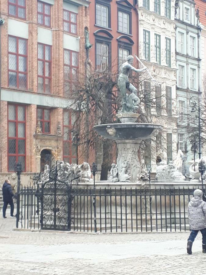 Appartamento Kawalerka W Kamienicy Na Starowce Danzica Esterno foto